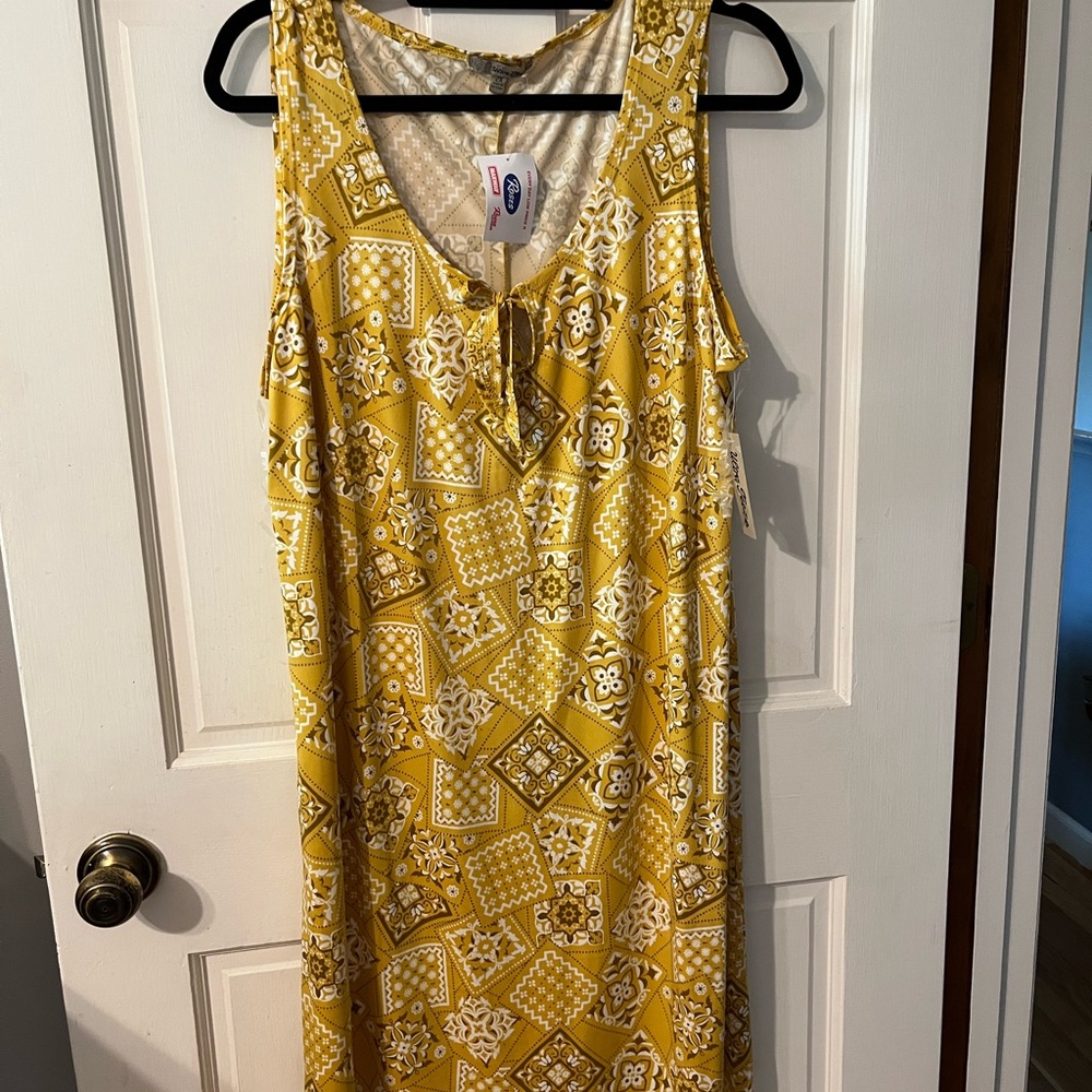 NWT yellow/gold print sleeveless dress sz 2 XL fits like XL